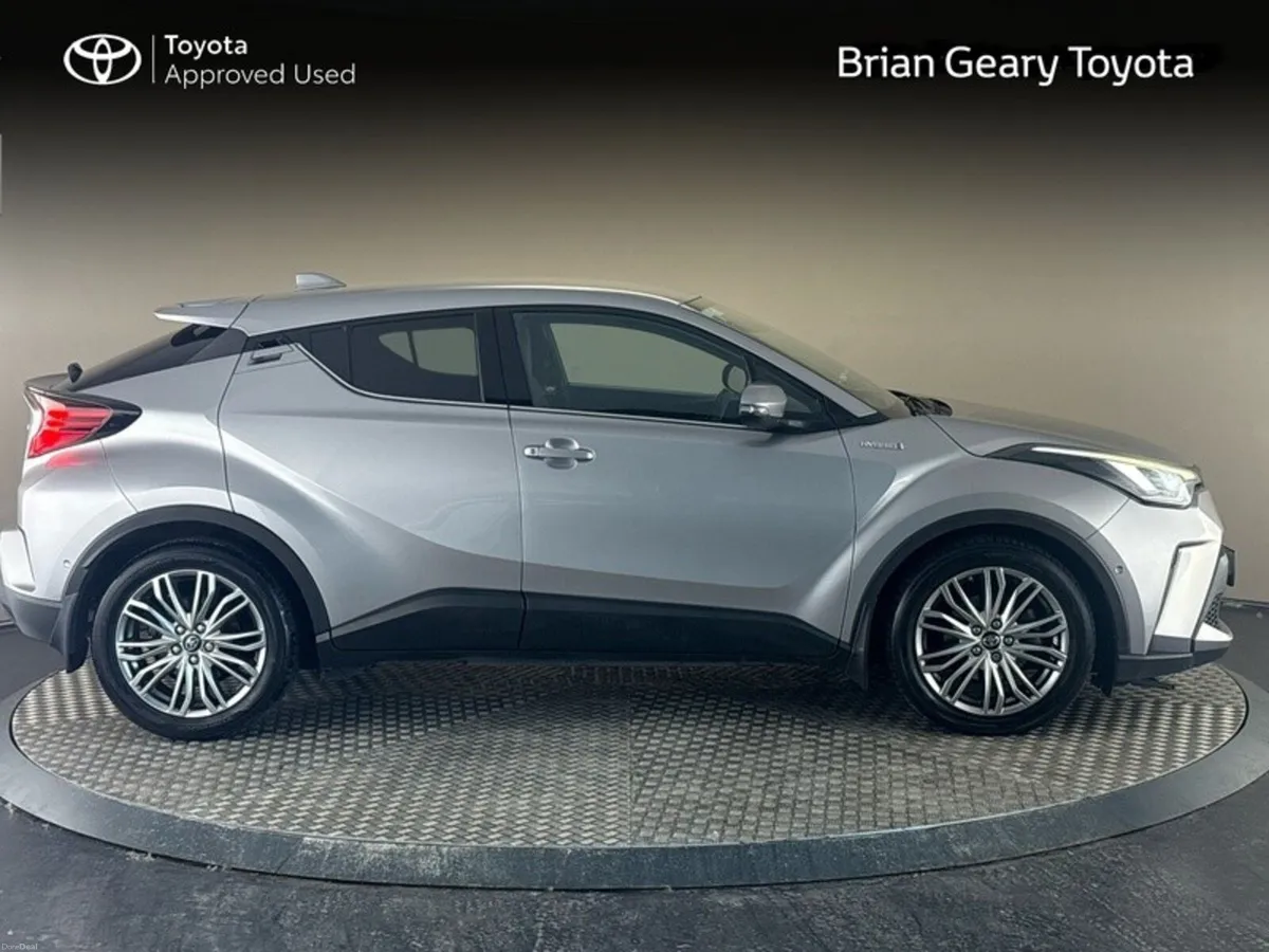 Toyota C-HR C-HR 1.8 HYBRID SOL - Image 3