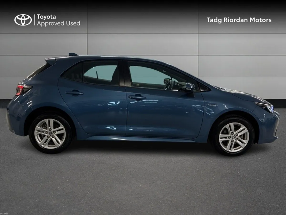 Toyota Corolla HYBRID AURA H/ H/B 4DR AUTO - Image 3