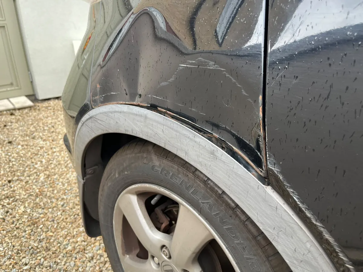 Car - Image 5