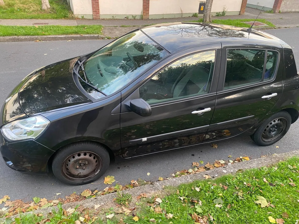 Renault Clio 1.2 petrol only passed Nct - Image 6