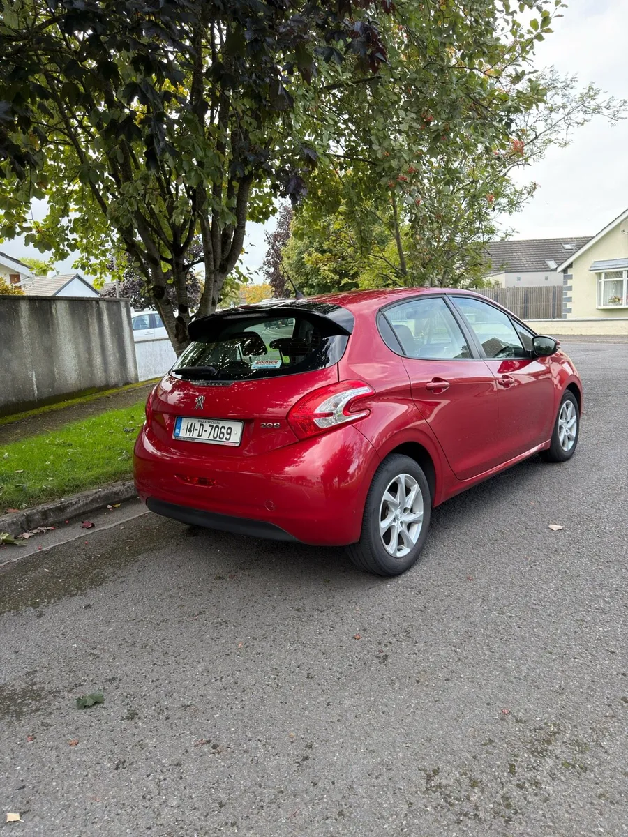 141PEUGEOT 208 ACTIVE 1.2 PETROL AUTOMATIC NCT&TAX - Image 2