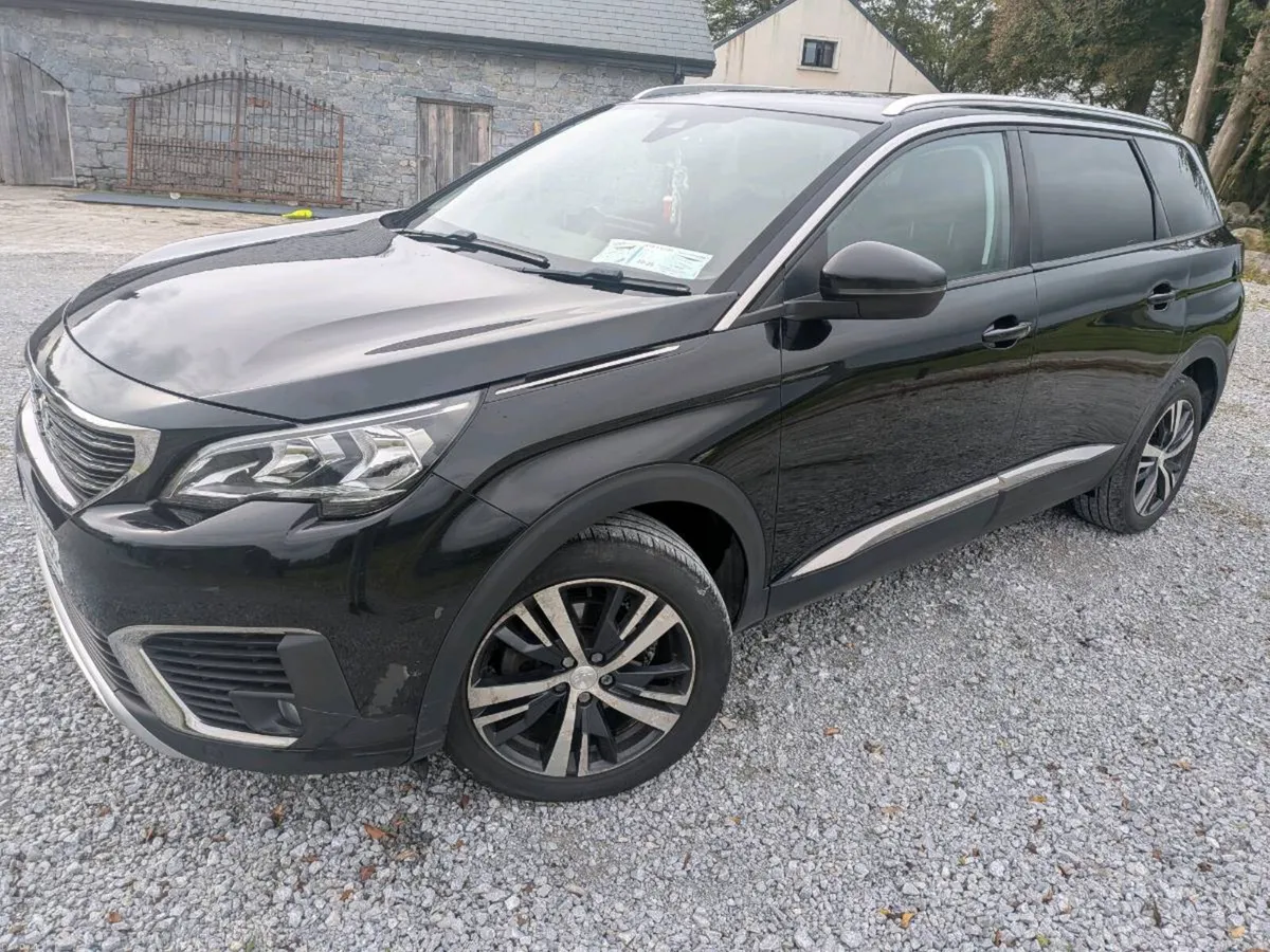 7 seater Car for sale - Image 2