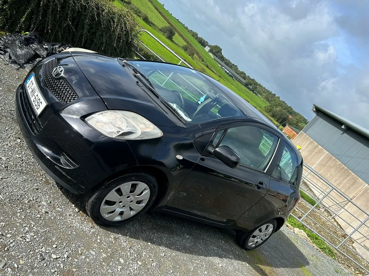 Toyota Yaris - Image 2
