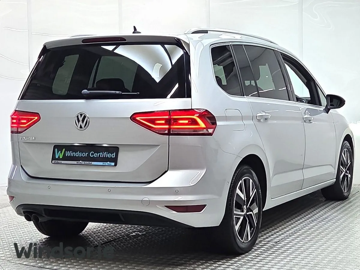 Volkswagen Touran TSI Highline DSG - Image 2