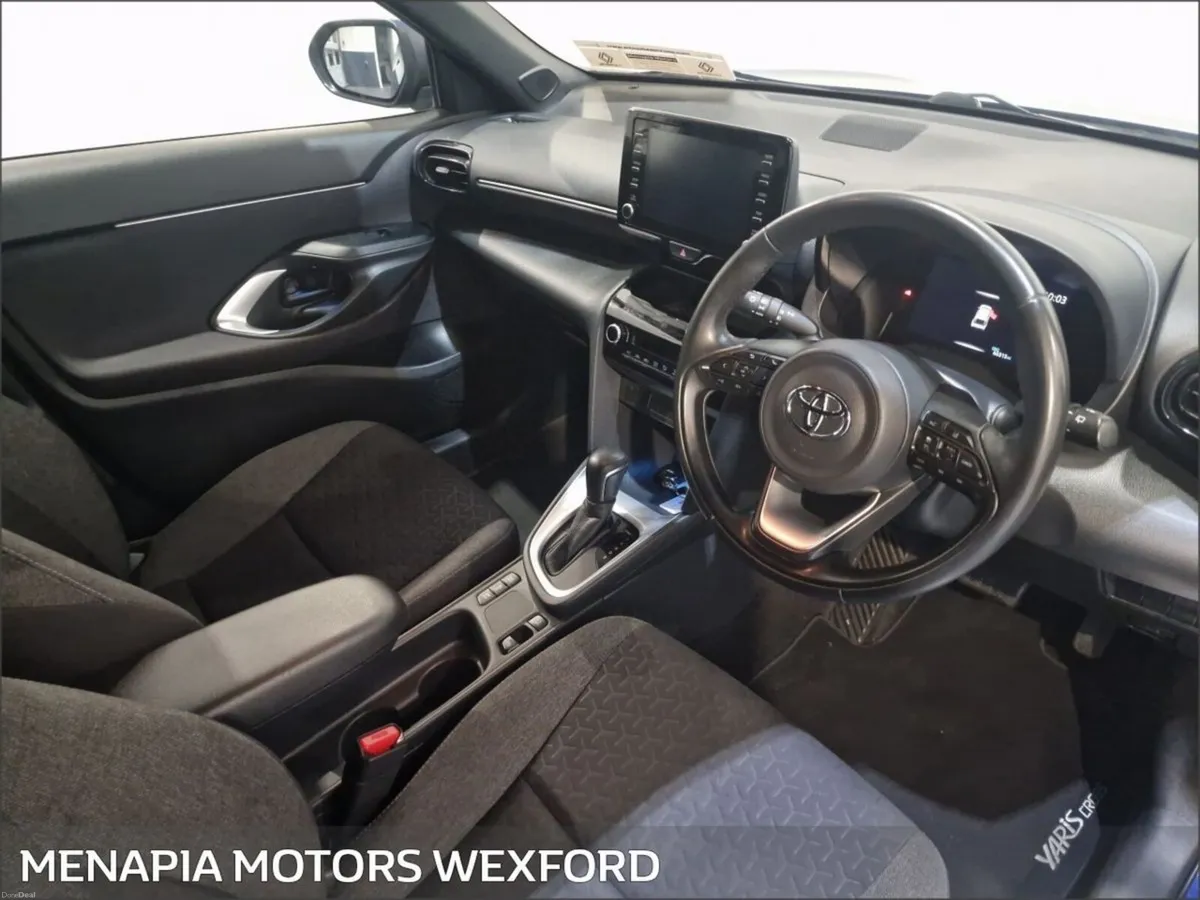 Toyota Yaris Cross Design Hev Auto  VVT-h 116 E-CV - Image 6