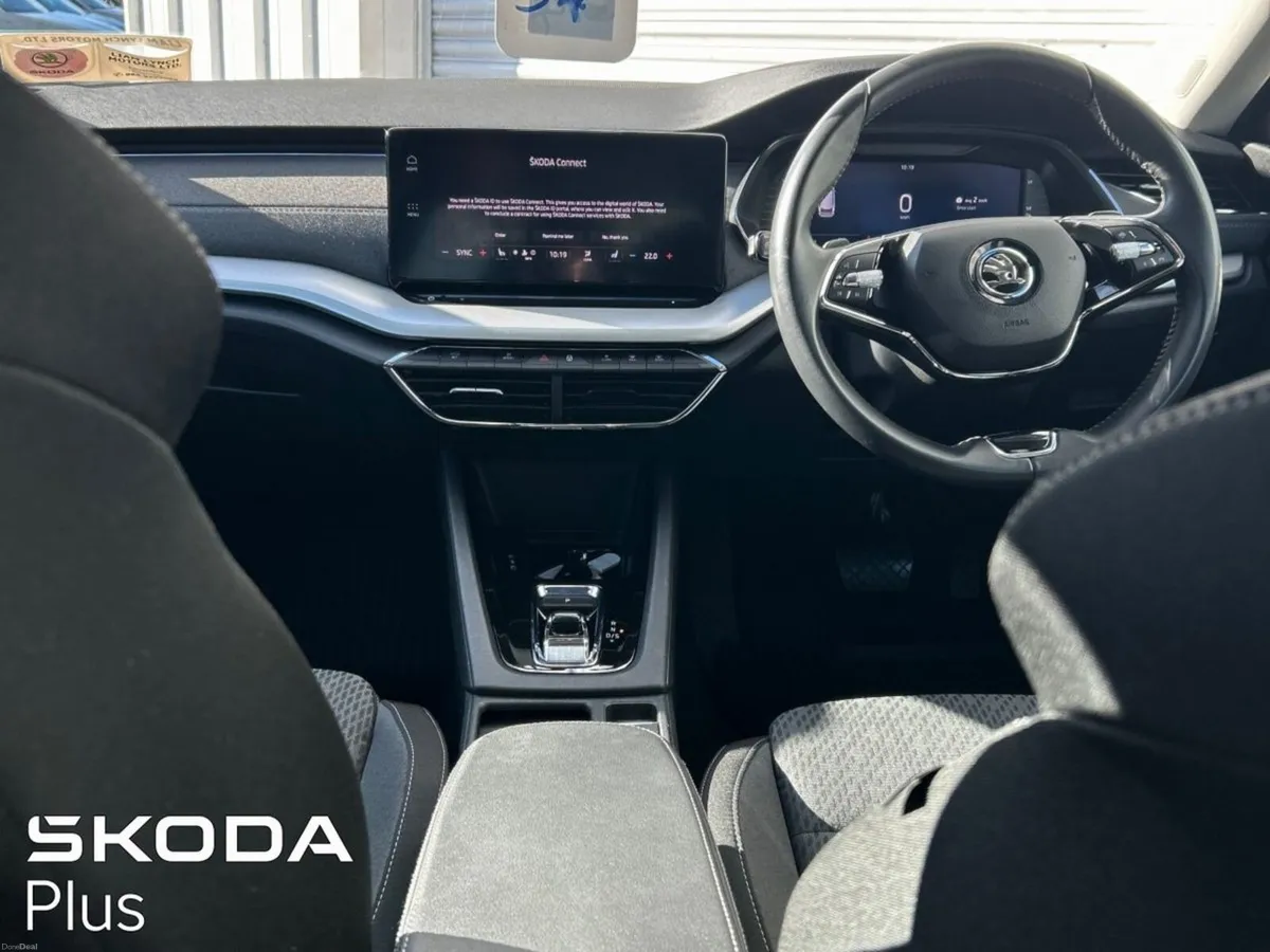 Skoda Octavia OCTAVIA STYLE ESTATE 1.0 TSI AUTOMAT - Image 2