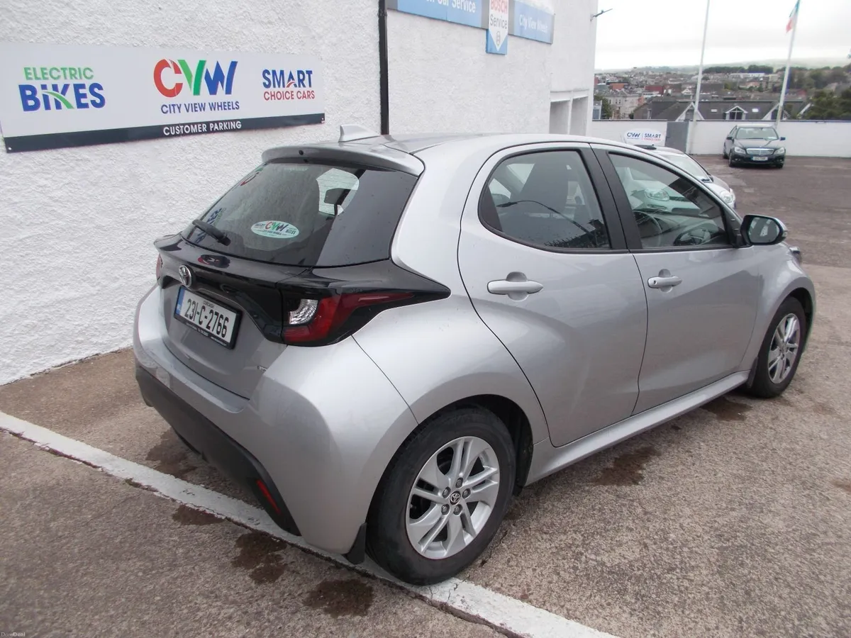 Toyota Yaris 2023-  NCT  Jan 2029 - Image 5