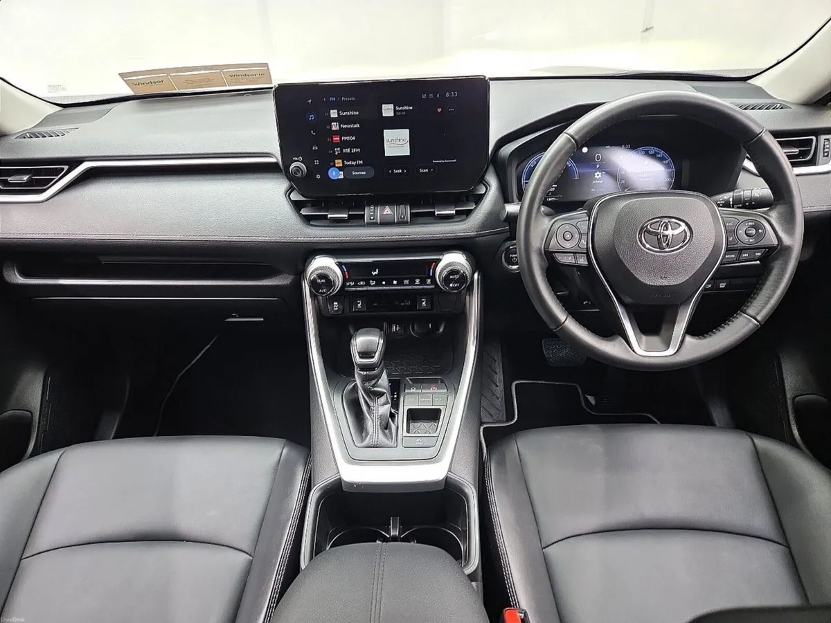 Toyota RAV4 2.5 Hybrid Sol Model - Image 3