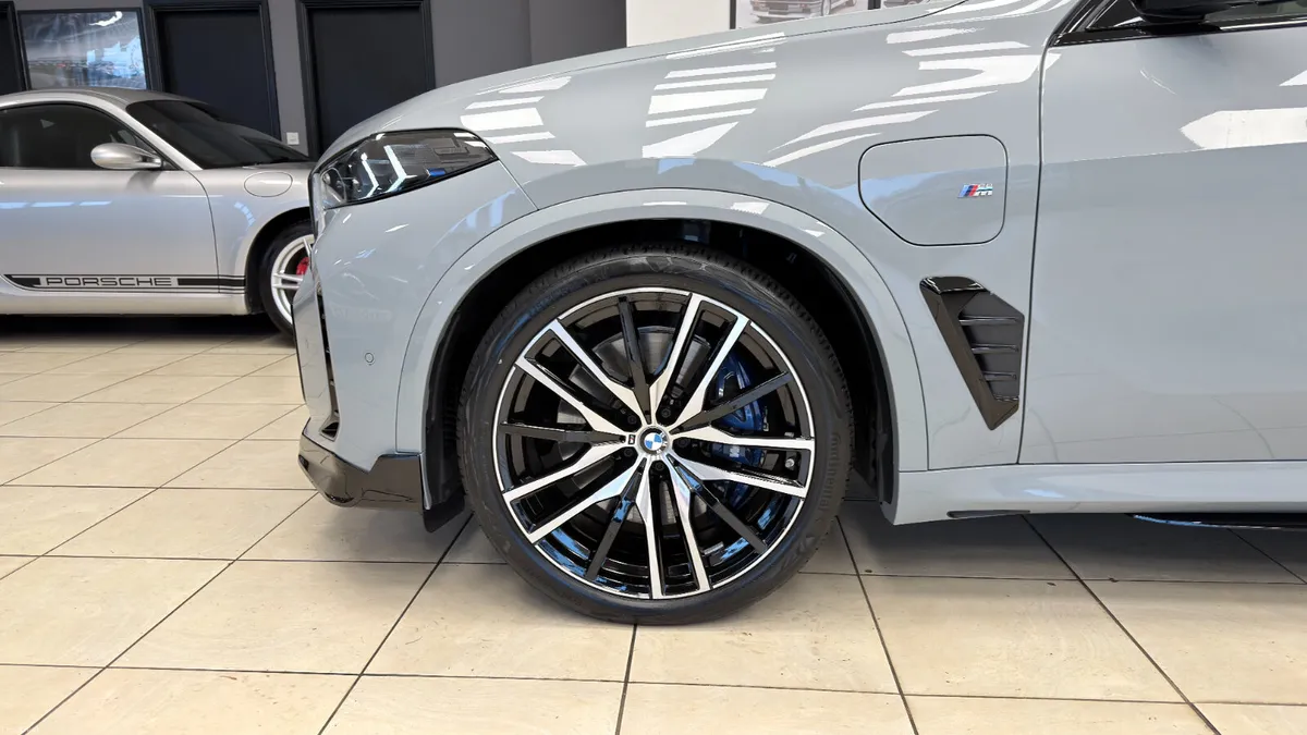 BMW X5 50e Msport- Pro & Tech pack - Image 4