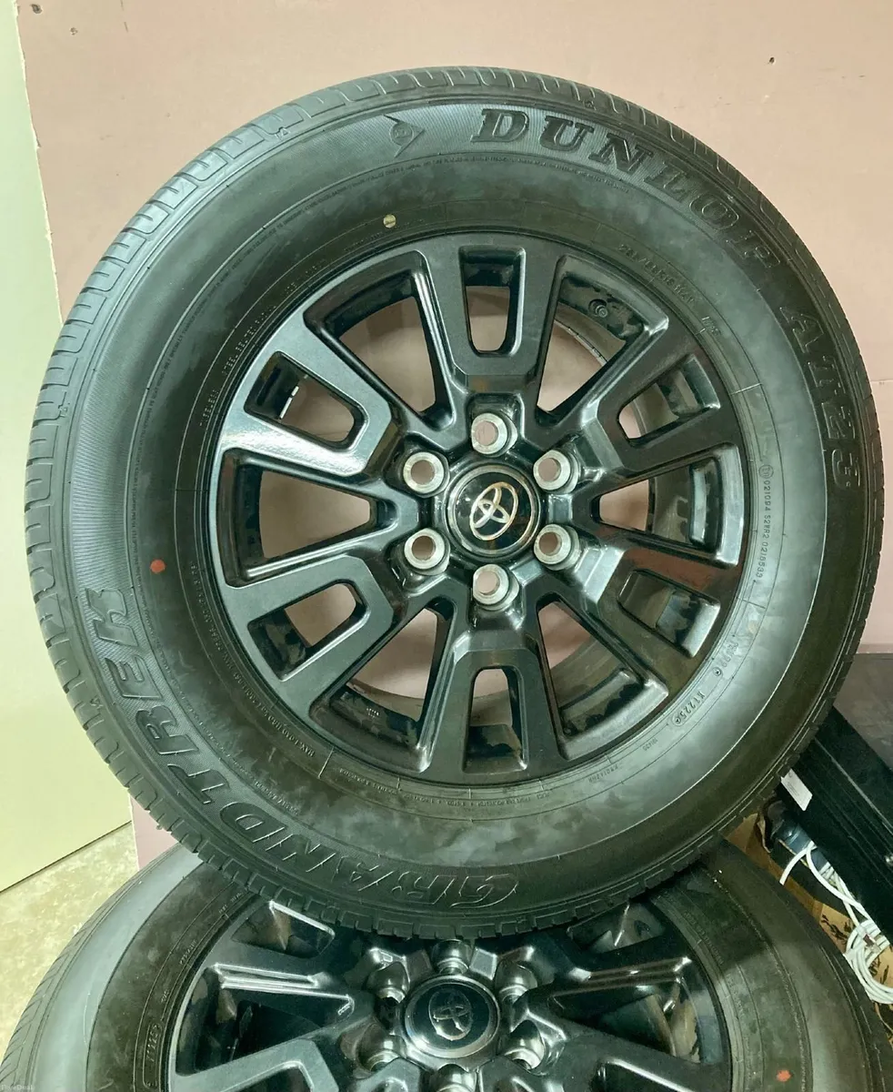 Toyota Land Cruiser 2025 18" Alloys - Image 3