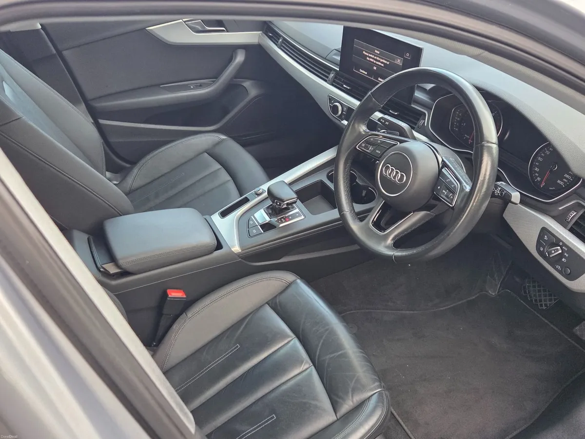 Audi A4 2022 - Image 4