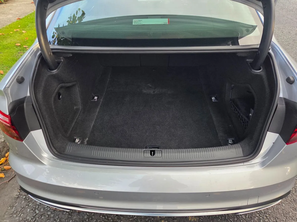 Audi A4 2022 - Image 3