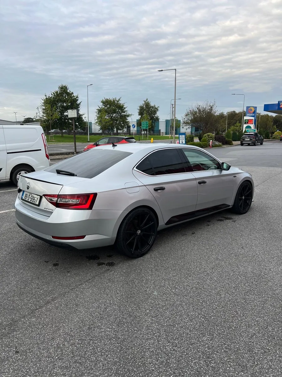 Skoda superb - Image 6