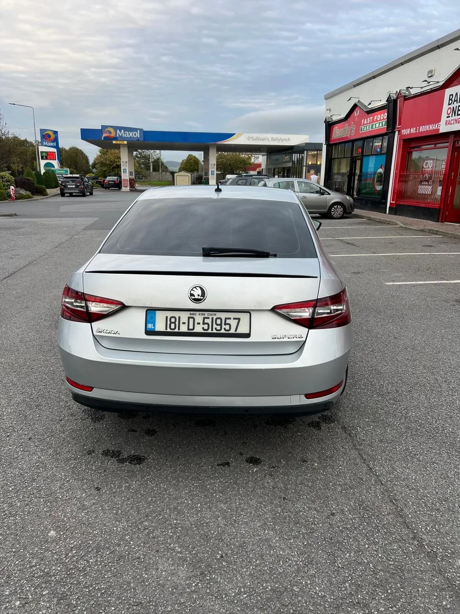 Skoda superb - Image 2