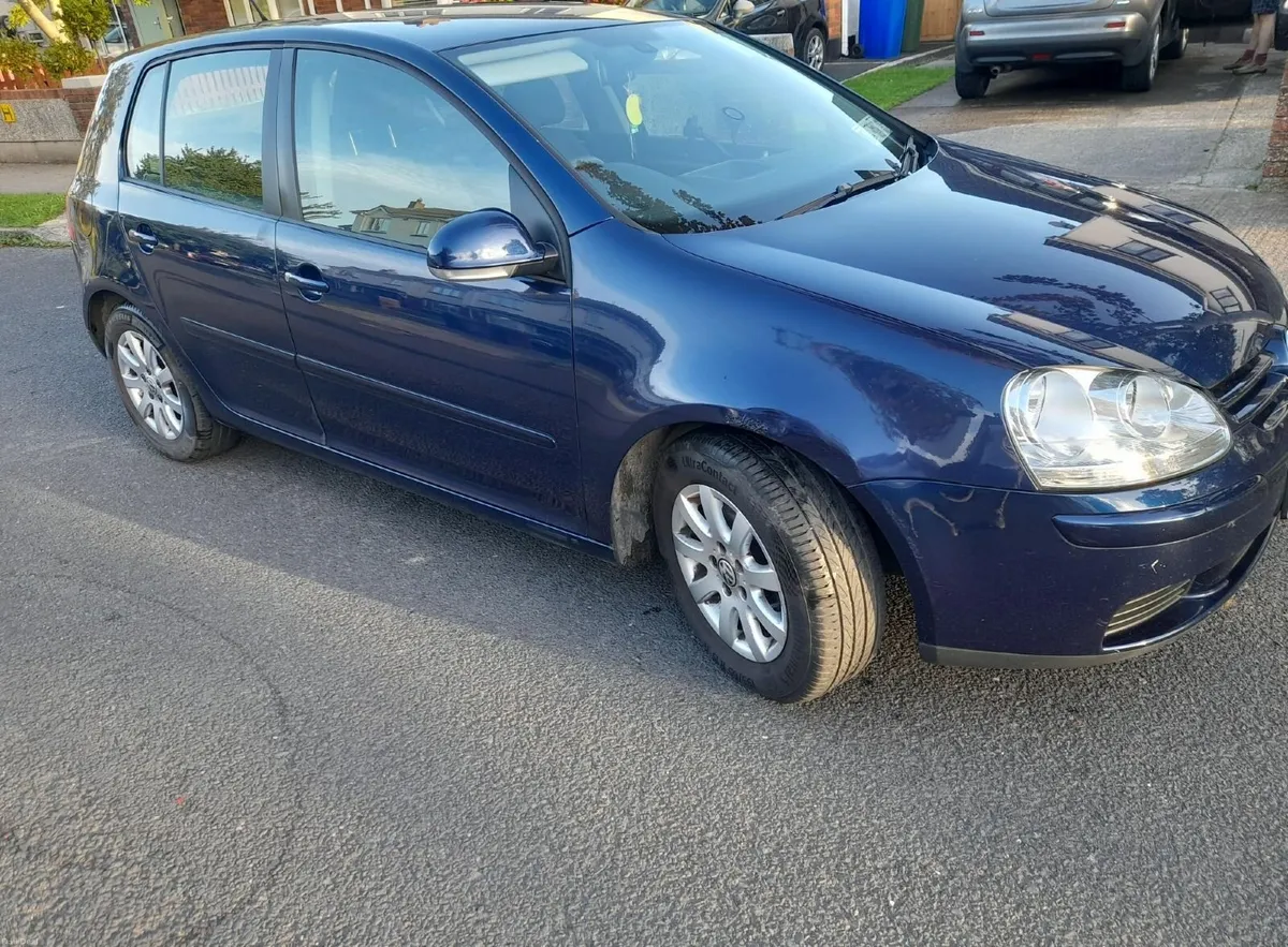 Volkswagen Golf 2009 - Image 2