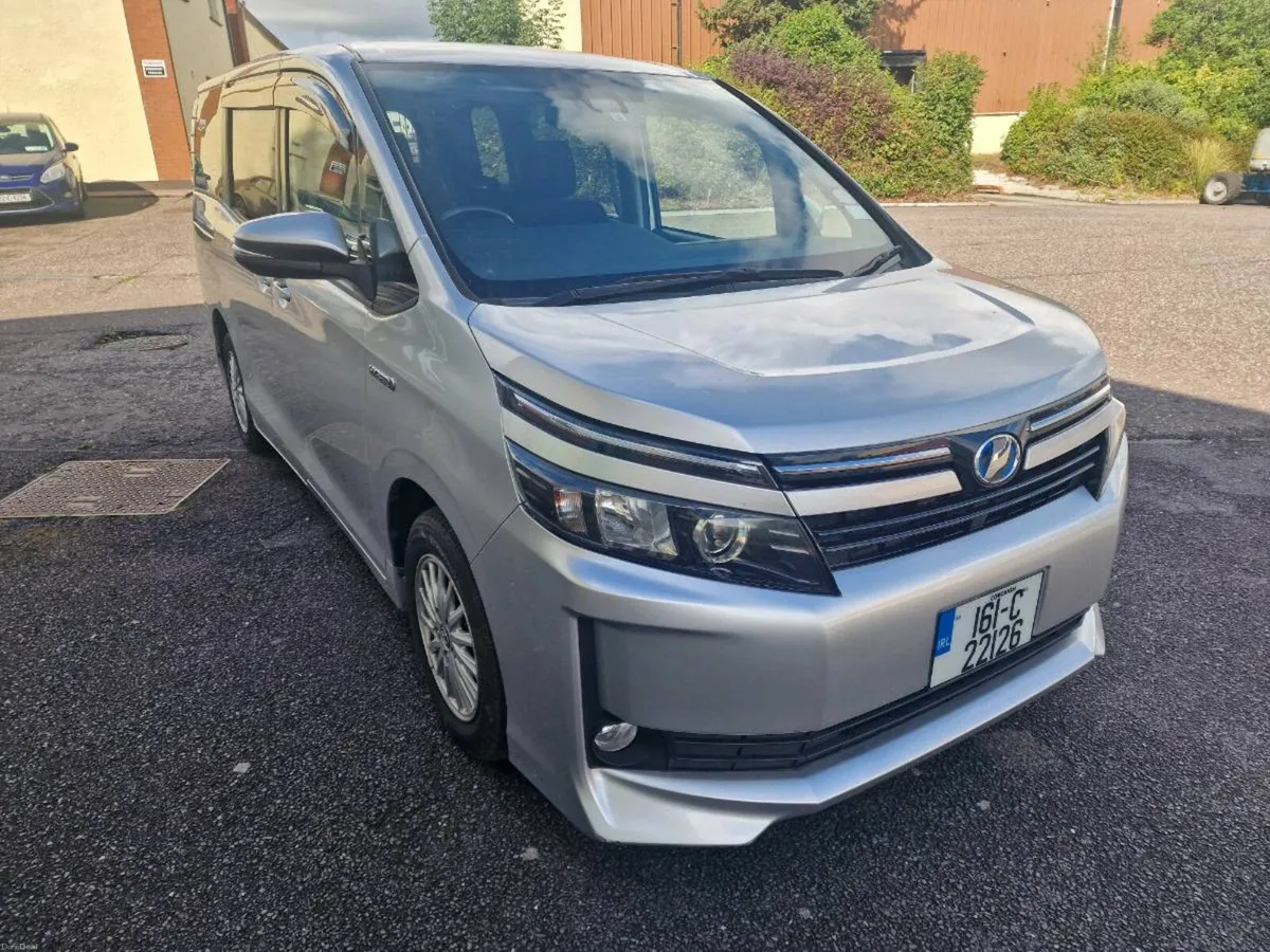 2016 Toyota Voxy 1.8L Hybrid 7seater 97k km - Image 1