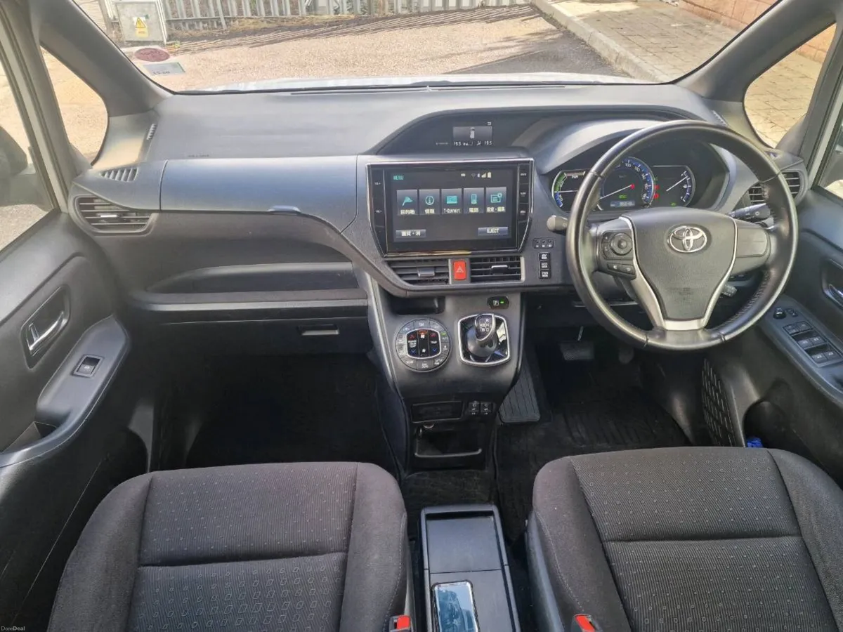2016 Toyota Voxy 1.8L Hybrid 7seater 97k km - Image 6