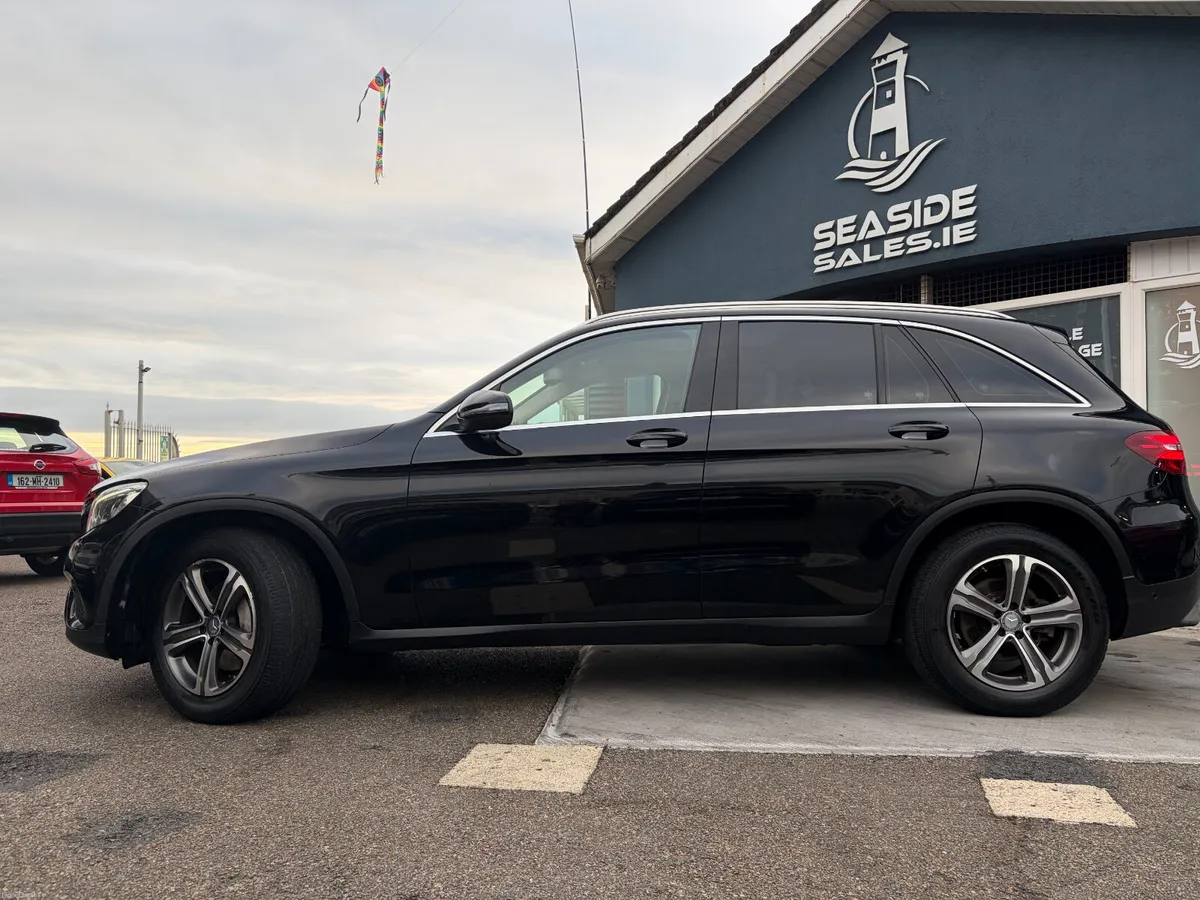 161 Mercedes Benz GLC220 4Matic - Image 2