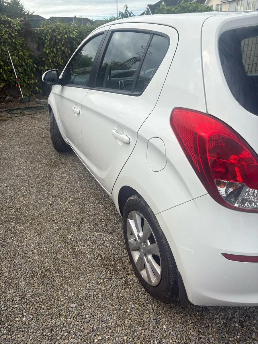 Hyundai i20 - Image 4
