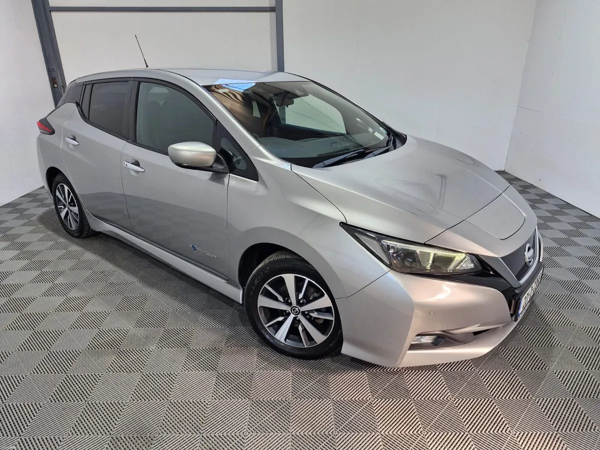 2020 Nissan Leaf SV 40KW NCT 01/28 - Image 2