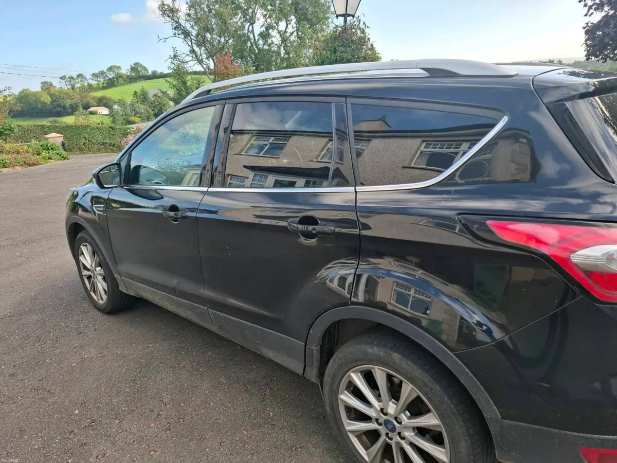 Ford Kuga - Image 4