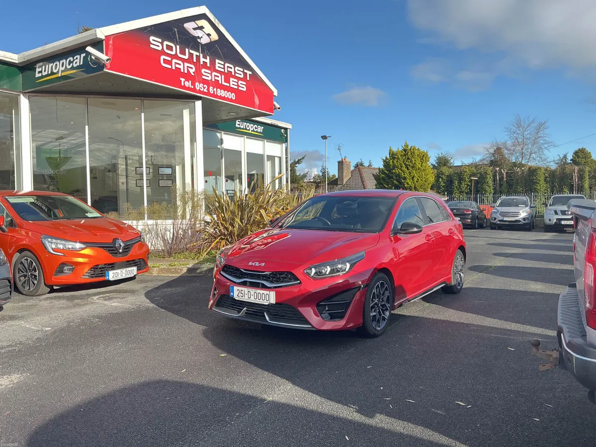 2025 KIA CEED G-LINE 1.5L PETROL - Image 2