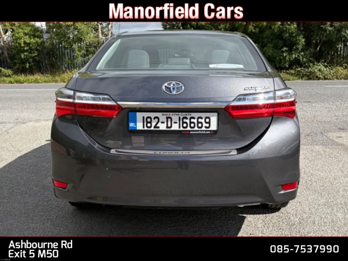 2018 Toyota Corolla Luna 1.3 Petrol LOW KM'S - Image 5
