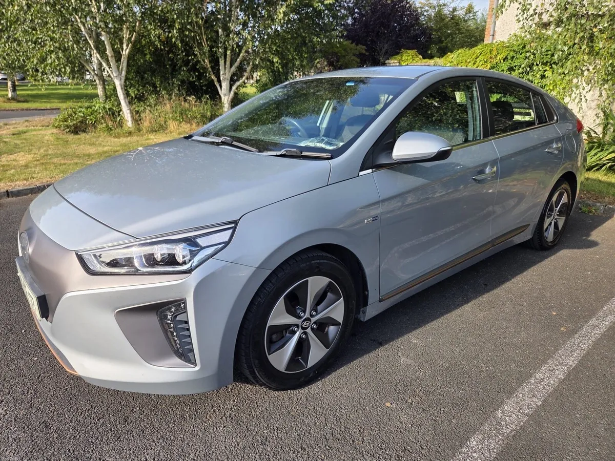 2017 Hyundai Ioniq - Image 6