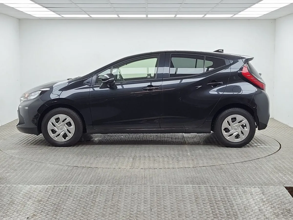 Toyota Aqua 1.8 Hybrid Luxury with Sat Navi & JBL - Image 5