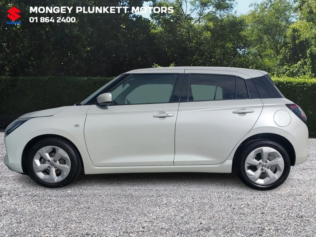 Suzuki Swift Swift 1.2 Mild Hybrid Motion CVT - Image 4