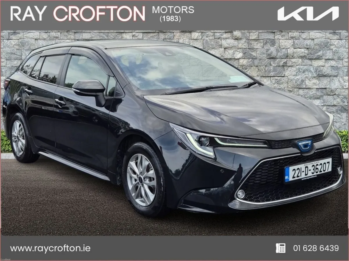 Toyota Corolla 1.8 Hybrid Luna - Image 1