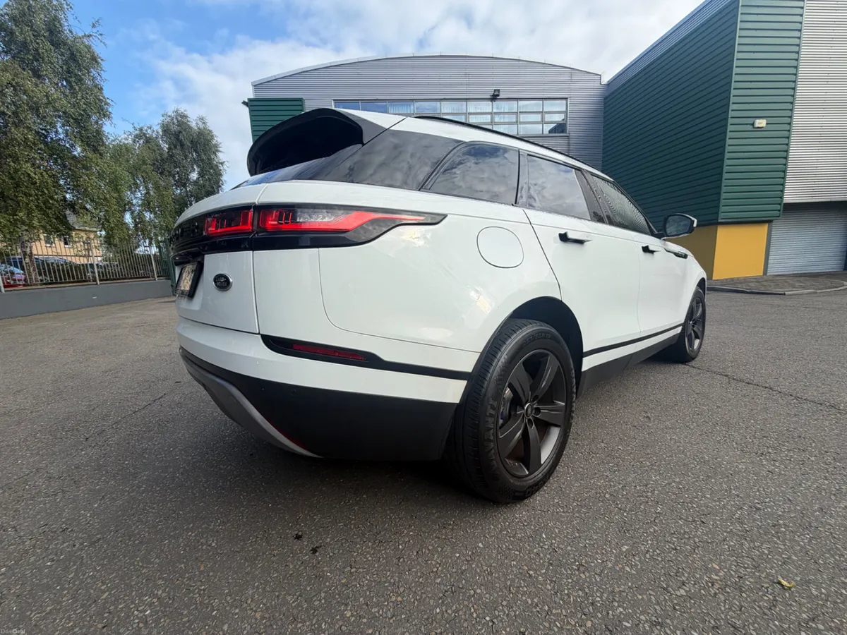 Range Rover Velar 2.0 D180 Sport Mega Spec - Image 4