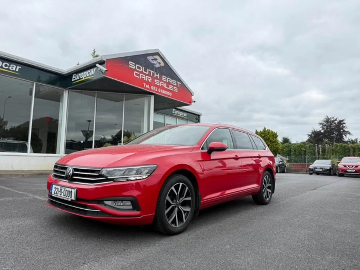 2022 VOLKSWAGEN PASSAT SEL TDI ESTATE - Image 2