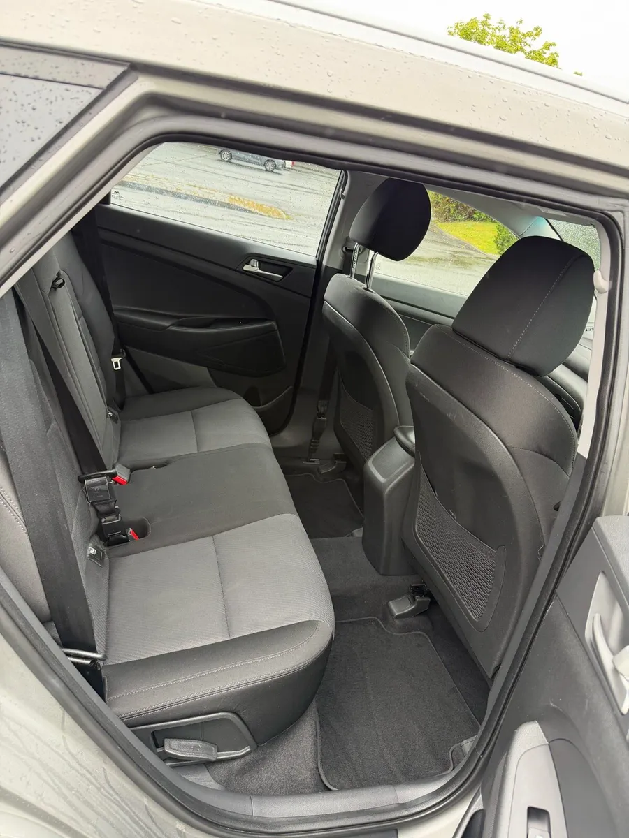 Hyundai Tucson 1.6 Diesel - Image 6