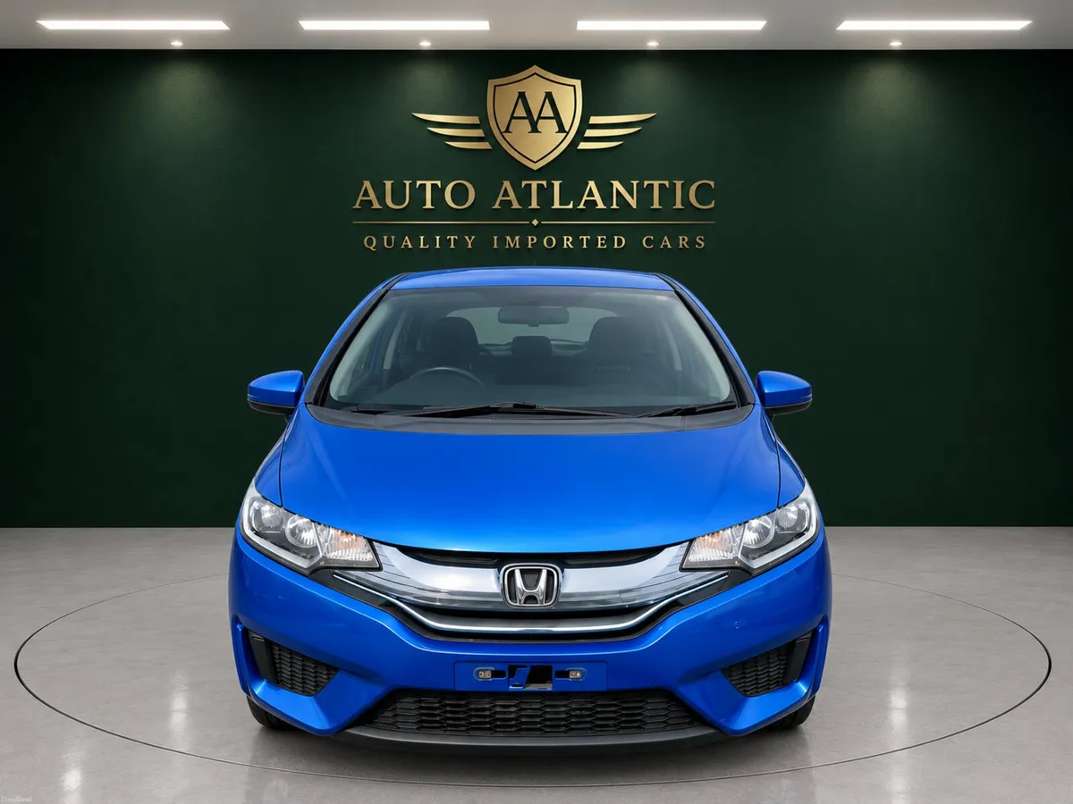 ❁ Honda Fit Hybrid ❁ Immaculate low mileage ❁ - Image 2