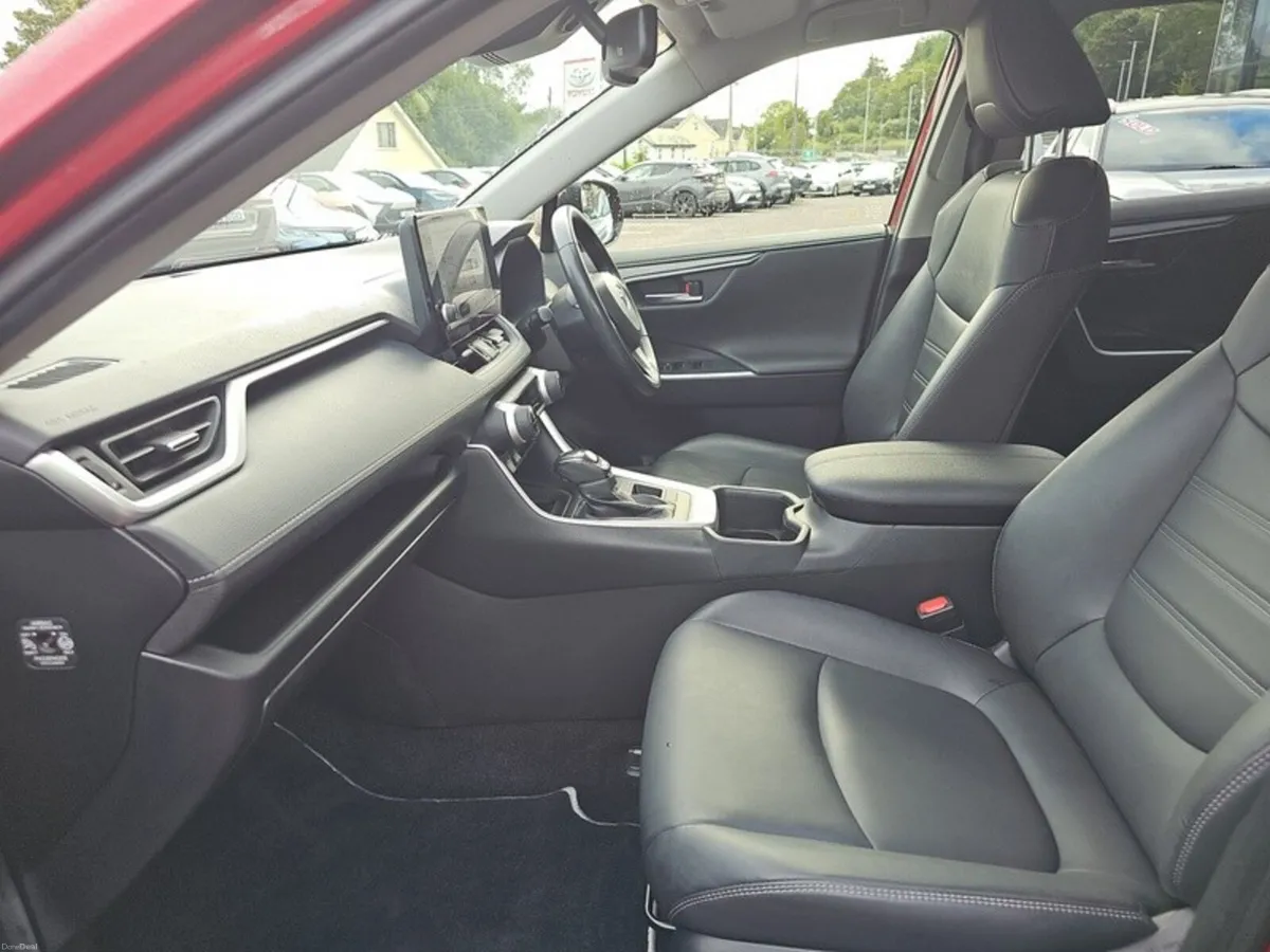Toyota RAV4 RAV4 HYBRID SOL - Image 6