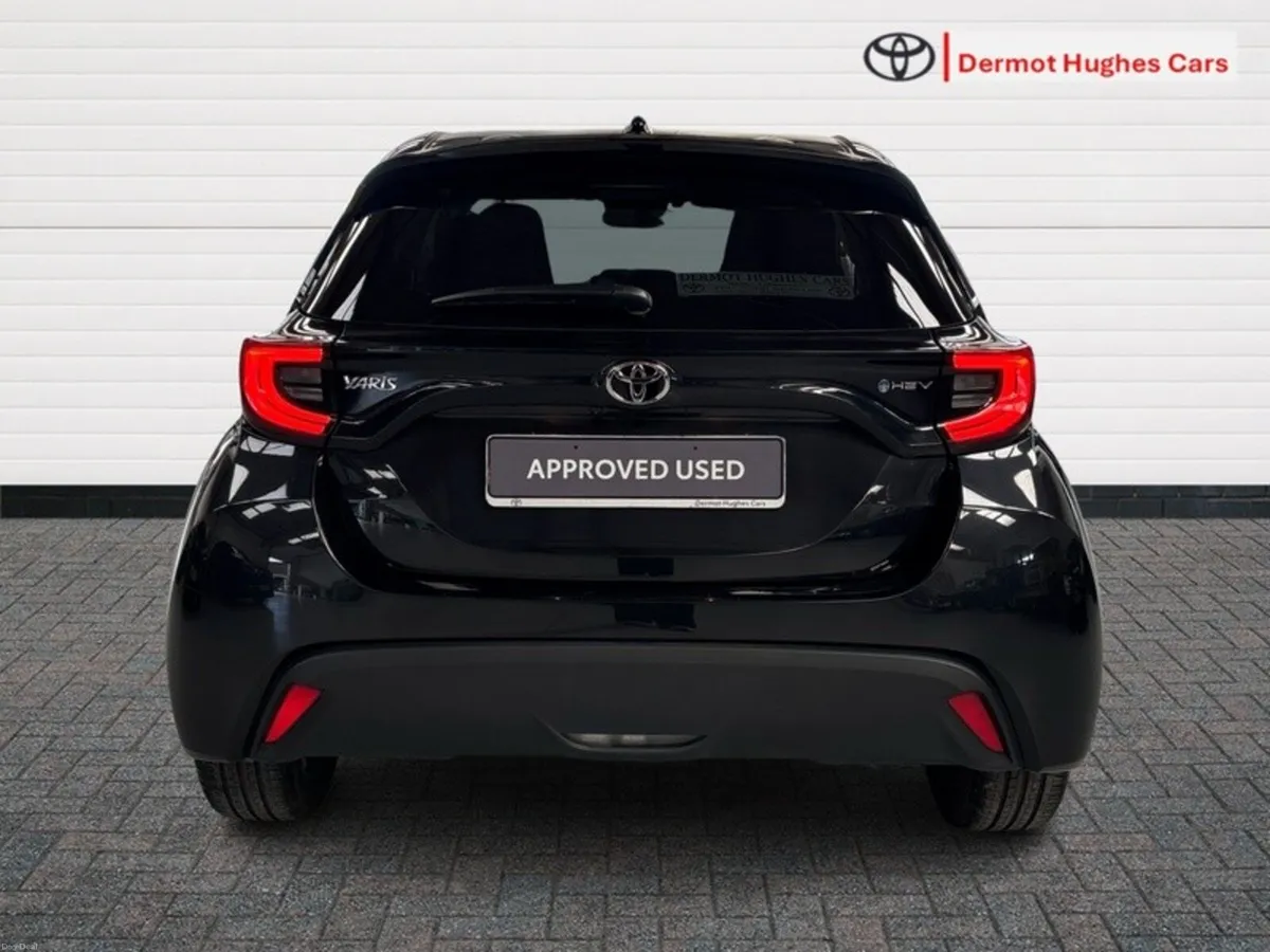 Toyota Yaris Yaris HEV Lunasport - Image 4