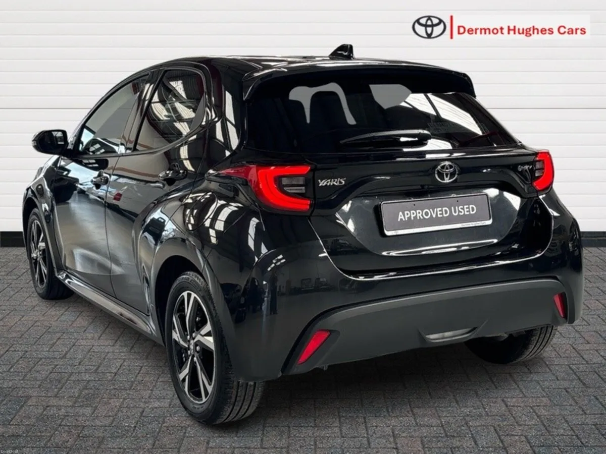 Toyota Yaris Yaris HEV Lunasport - Image 2