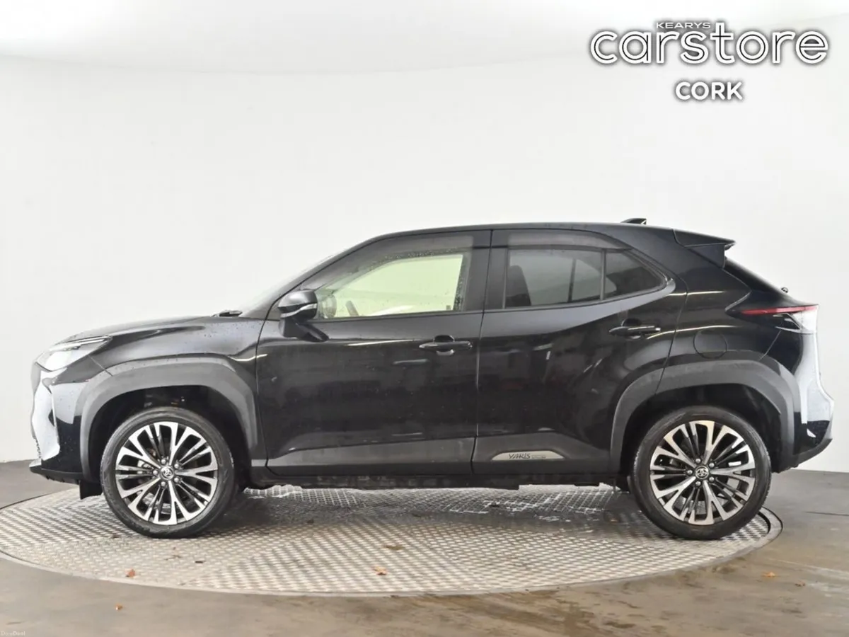 Toyota Yaris Cross HYBRID Z - Image 6