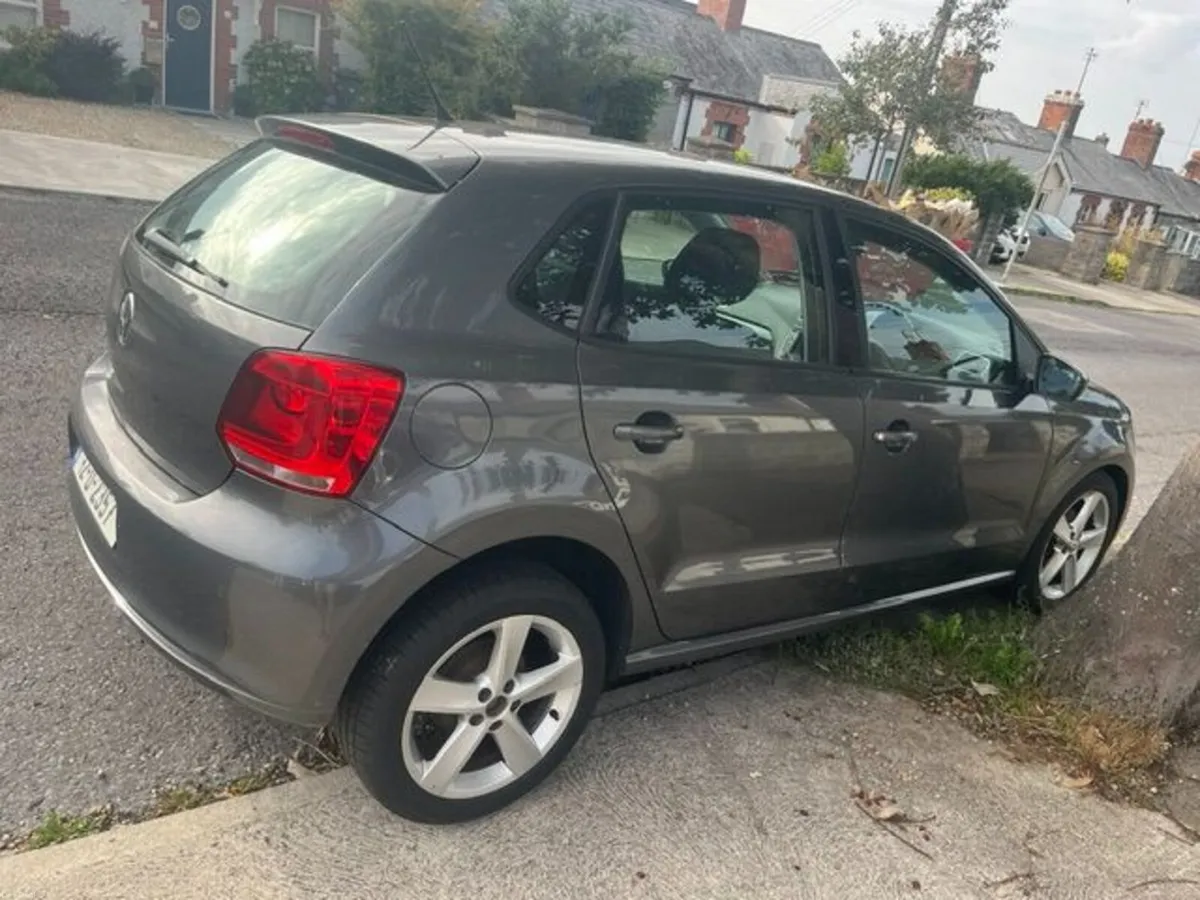 Volkswagen Polo 2012 Comfortline, Carplay/Android - Image 2