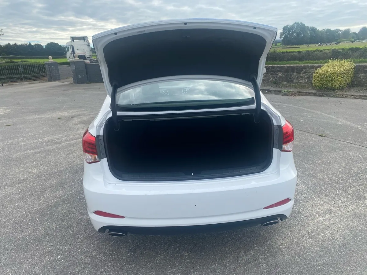 Car - Image 6