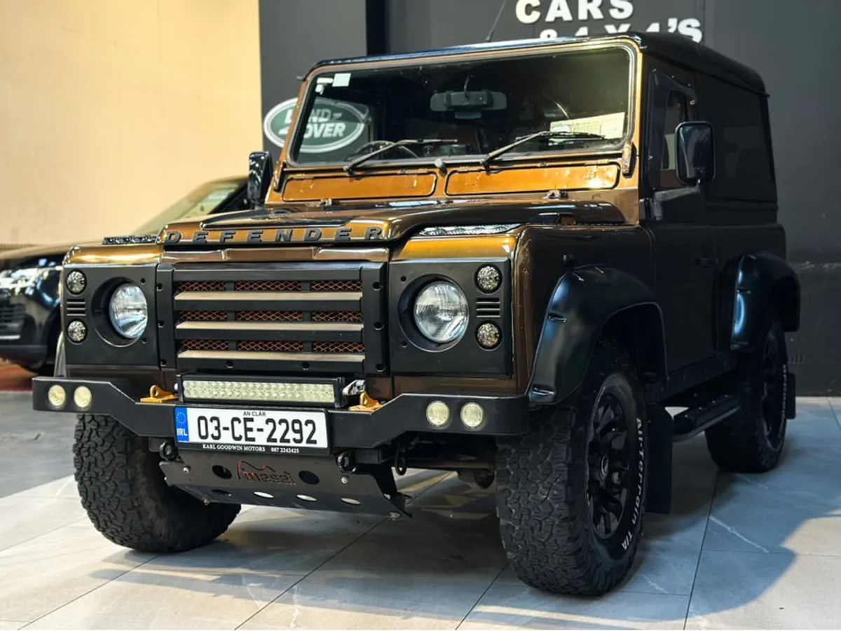 LAND ROVER DEFENDER 90 HARD TOP 2.5 - Image 6
