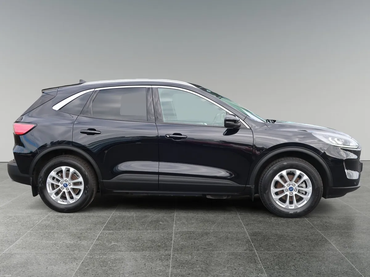 2023 Ford Kuga Titanium 2.5phev225 S6.2 Ct 4dr - Image 5
