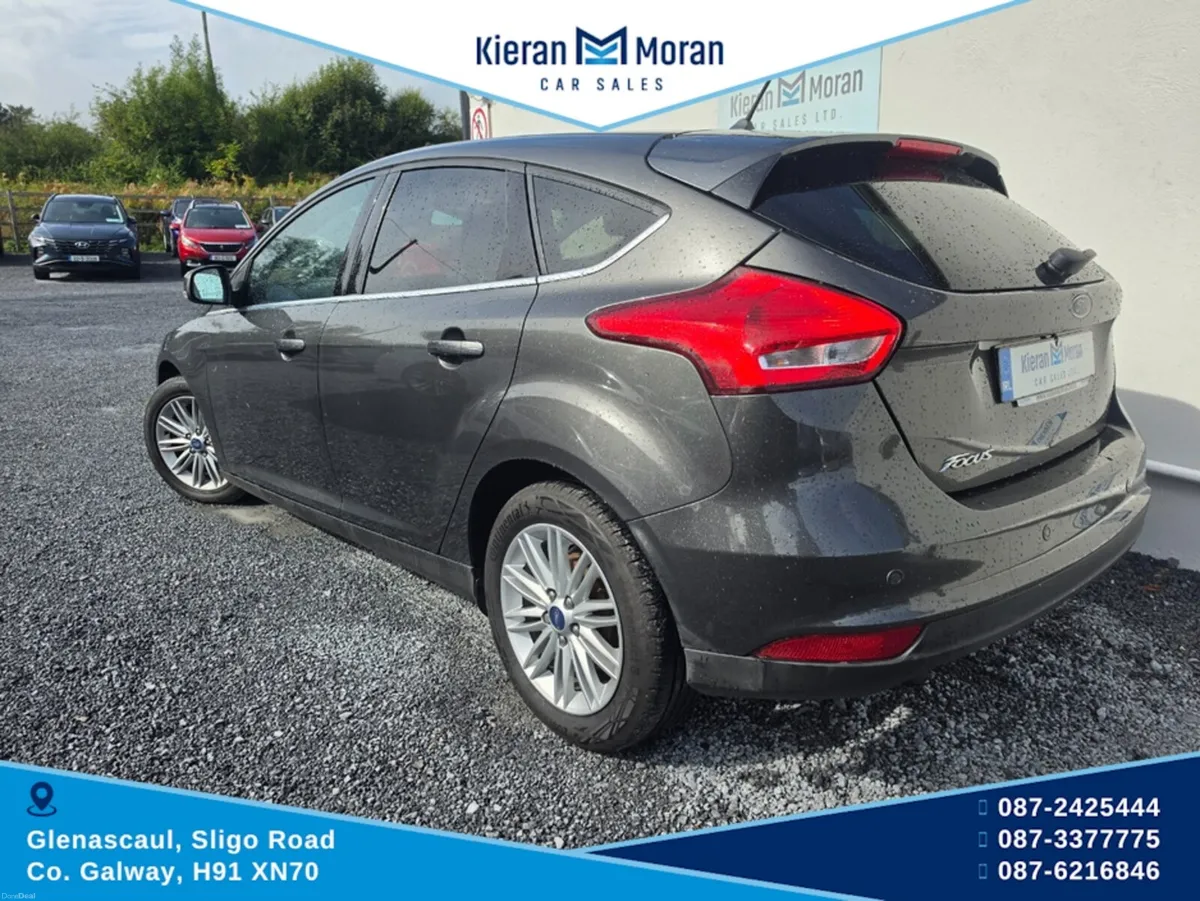 Ford Focus ZETEC 120PS 5DR - Image 5