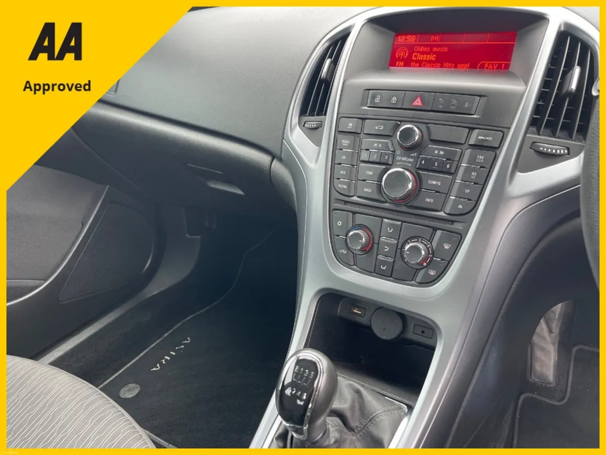 Opel Astra SALOON 1.6 CDTI 136PS 4DR - Image 4
