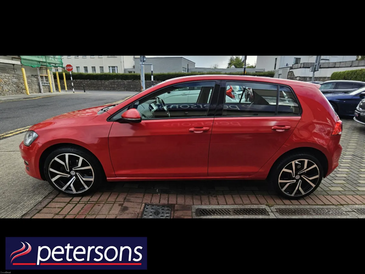 Volkswagen Golf 1.6 TDI MATCH BLUEMOTION 105PS 5DR - Image 5