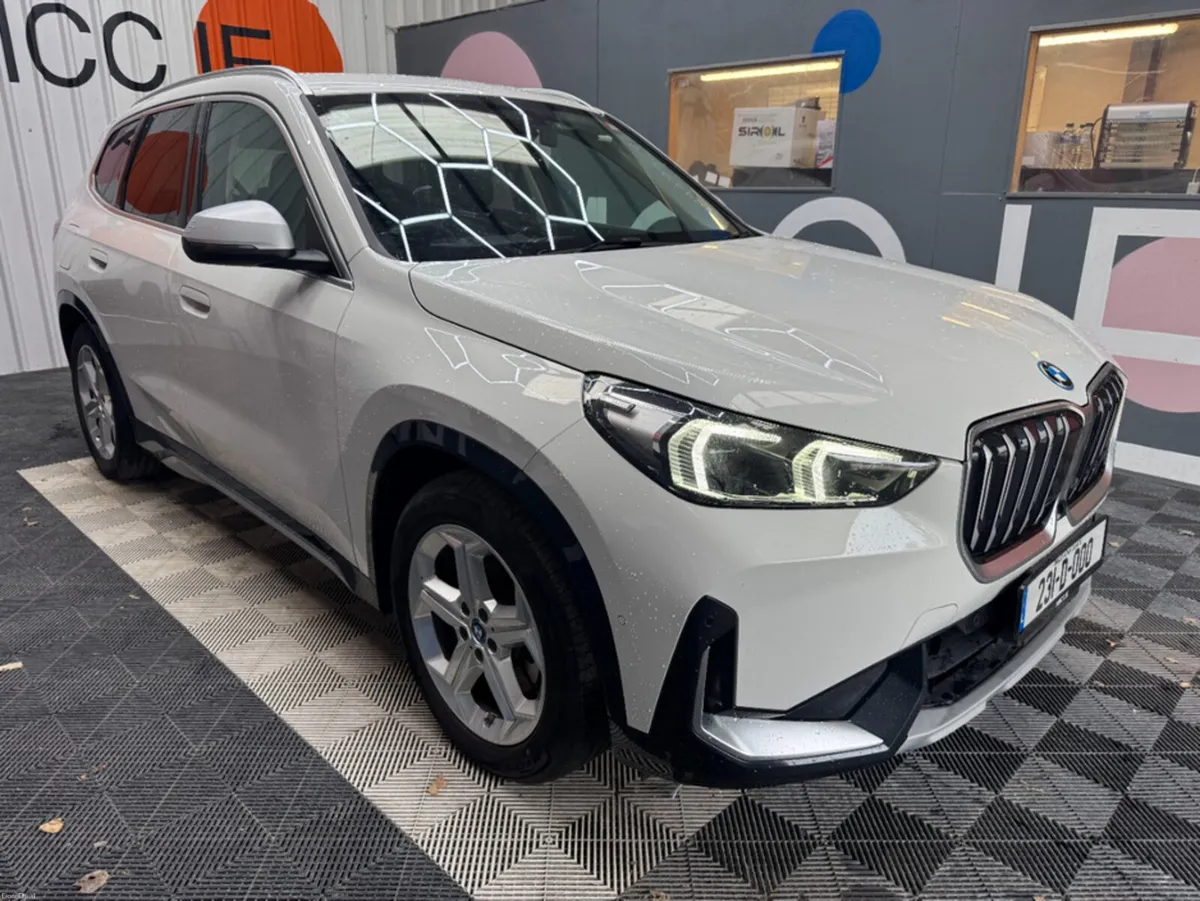 BMW iX1 2023 BMW IX1 4WD XDRIVE 30 X LINE CRUISE C - Image 1