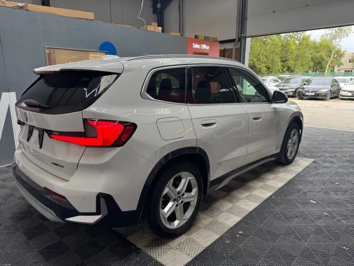 BMW iX1 2023 BMW IX1 4WD XDRIVE 30 X LINE CRUISE C - Image 3