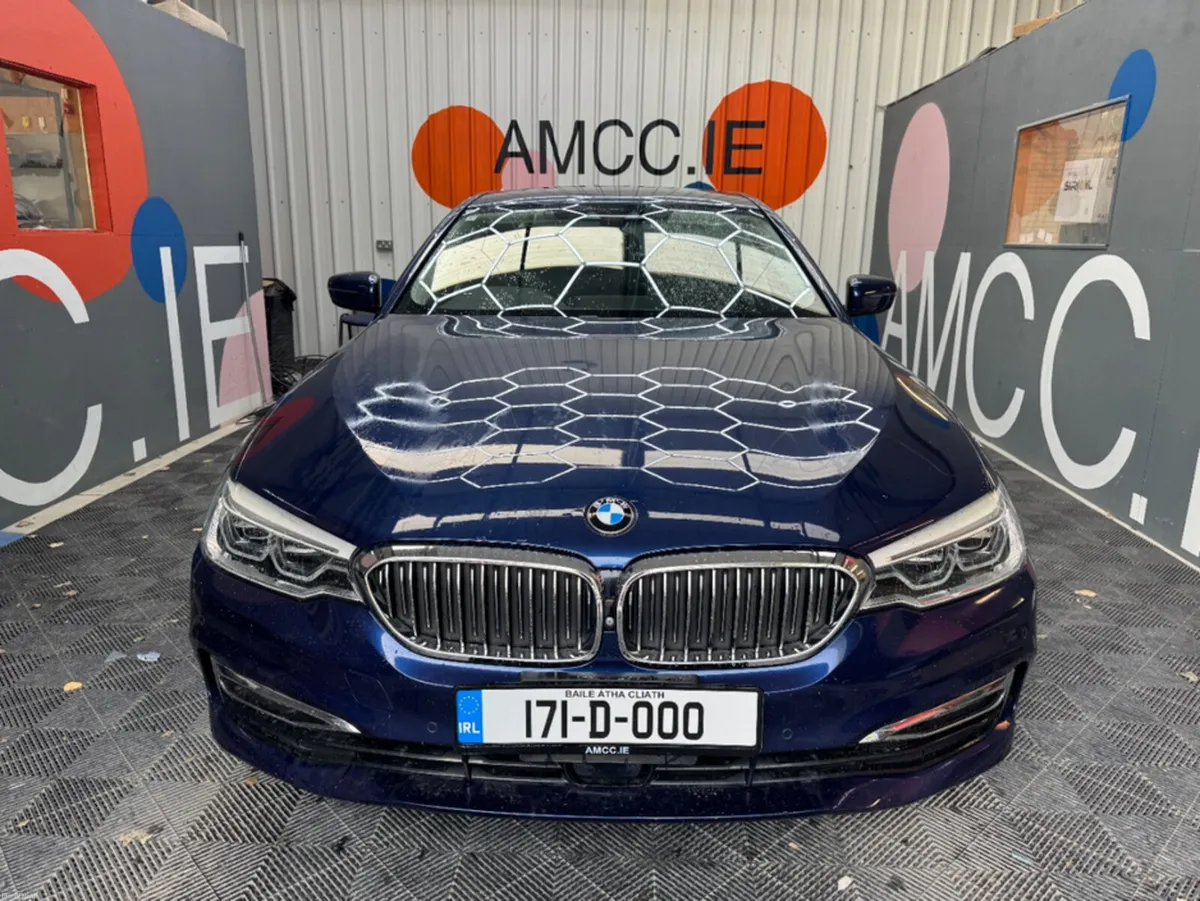 BMW 5-Series 2017 BMW 5 523D LUXURY  2.0 AUTOMATIC - Image 2
