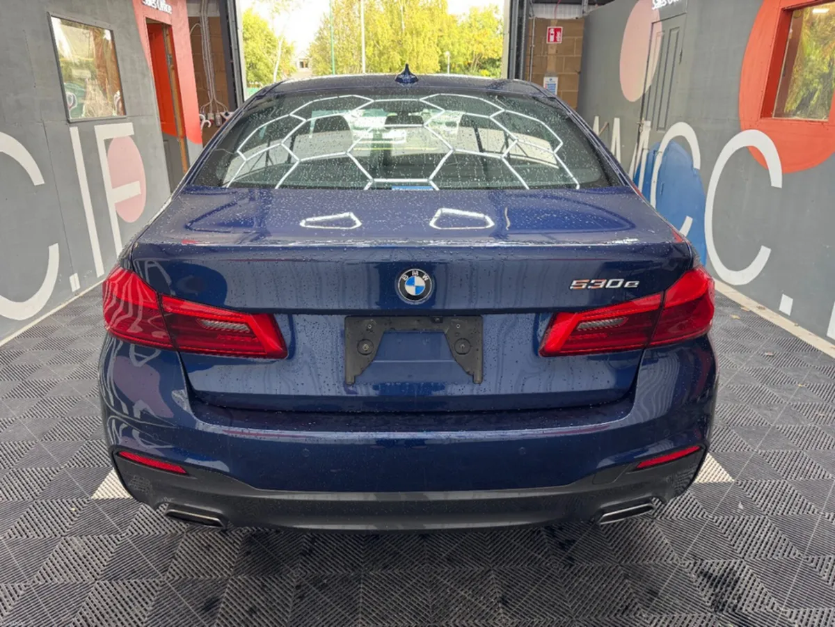 BMW 5-Series 2018 BMW 5 530E M-SPORT IPERFORMANCE - Image 4